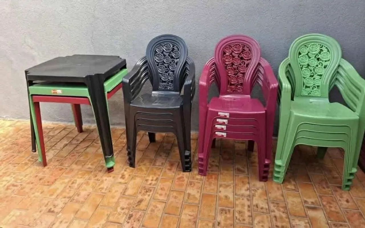 Jogo de mesas e cadeiras  - Foto 2