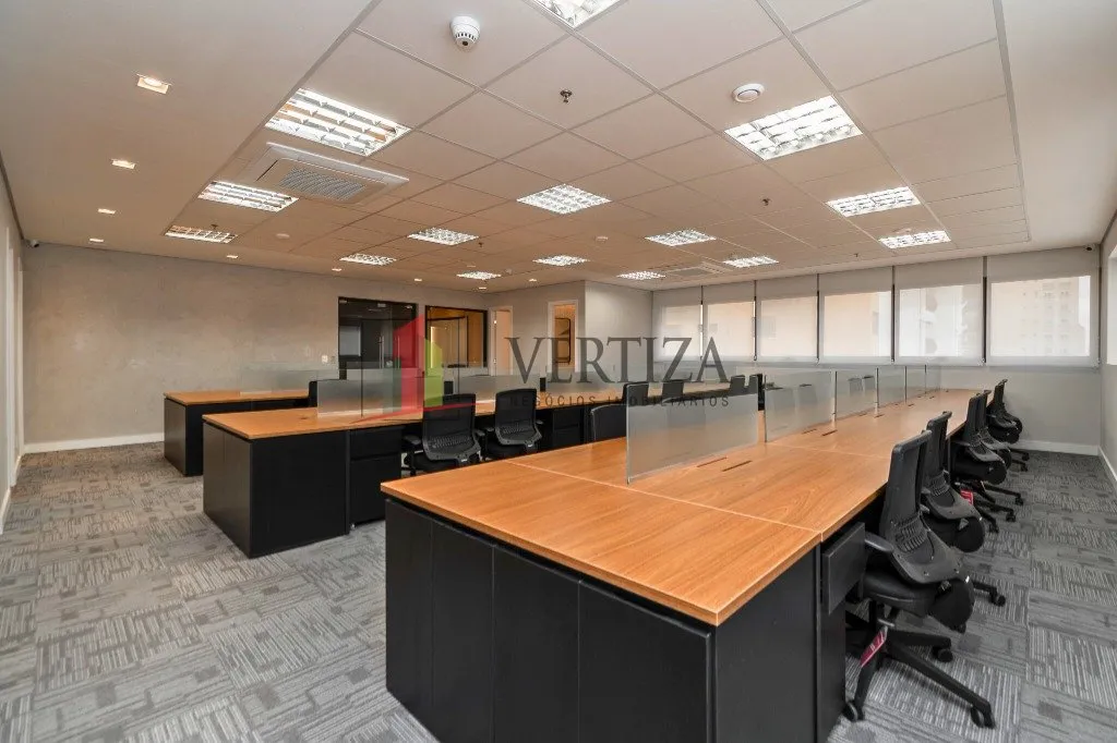Sala comercial MOBILIADO para locação com 180m² no Brooklin