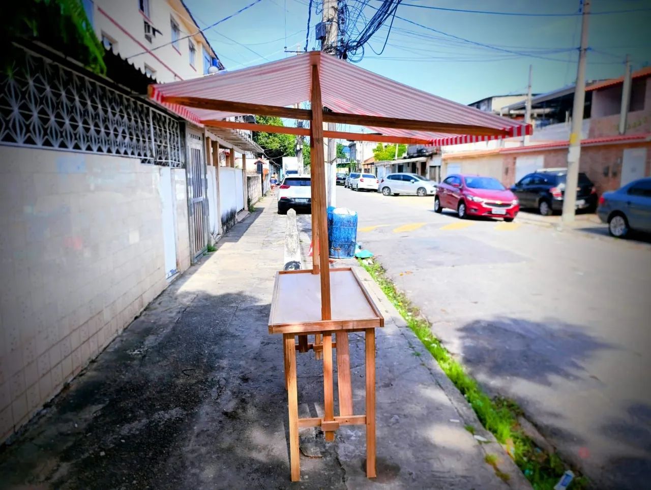 Vendo uma bancada de madeira 