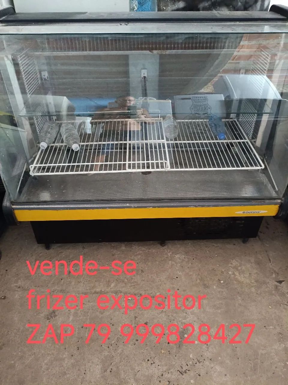 Vende-se expositor vitrine motor 110vts zap * - Foto 2