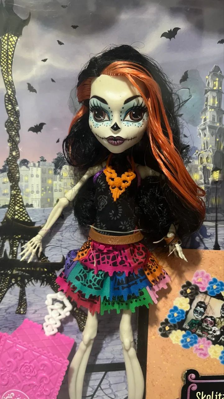 (RESERVADO) Monster High Skelita Calaveras Scaris G1 Completa na Caixa - Foto 3
