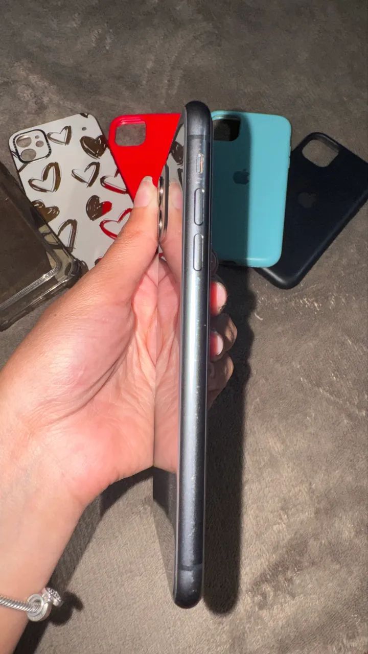 iphone 11 128GB Preto + 5 capinhas - Usado  - Foto 5