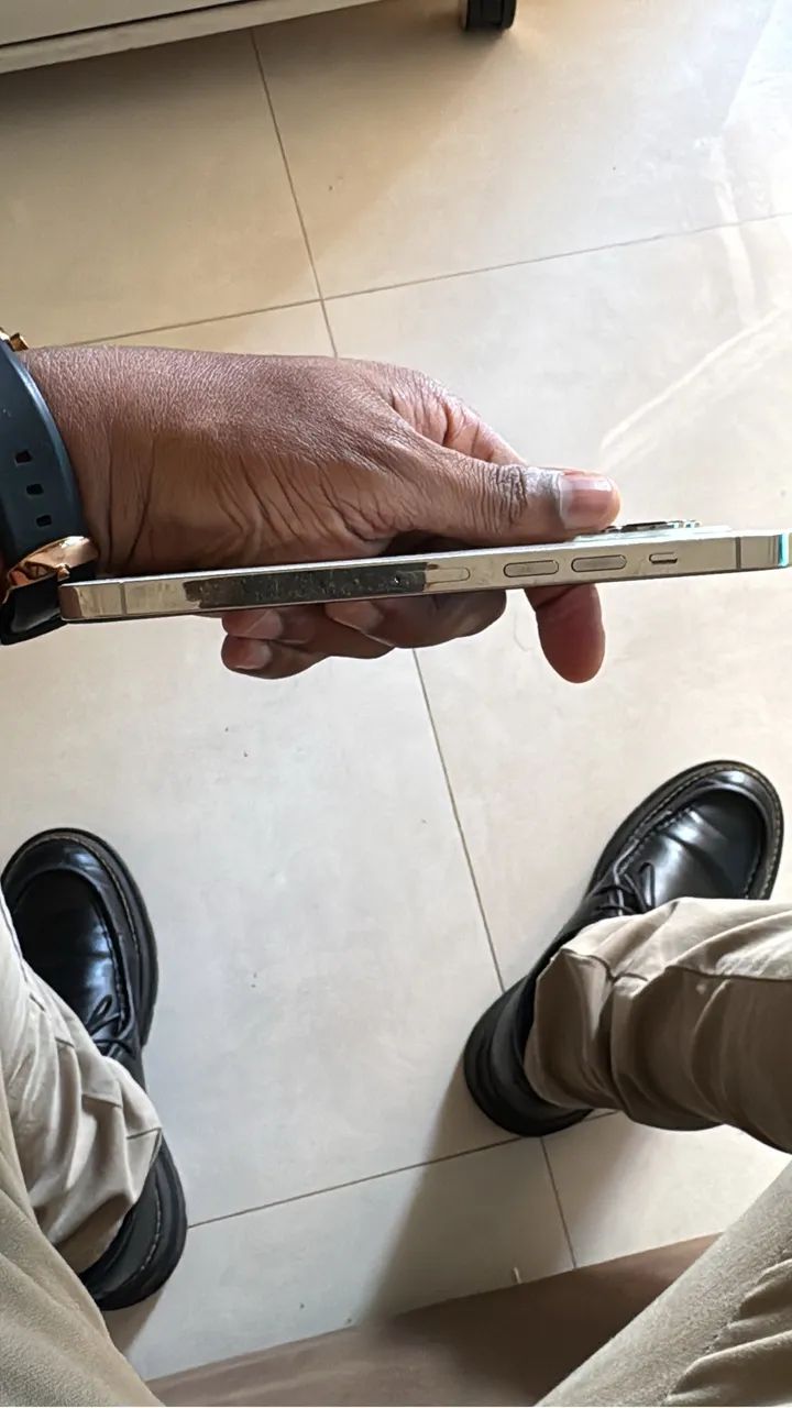 iPhone 13 Pro Max 128 gb com defeito - Foto 2