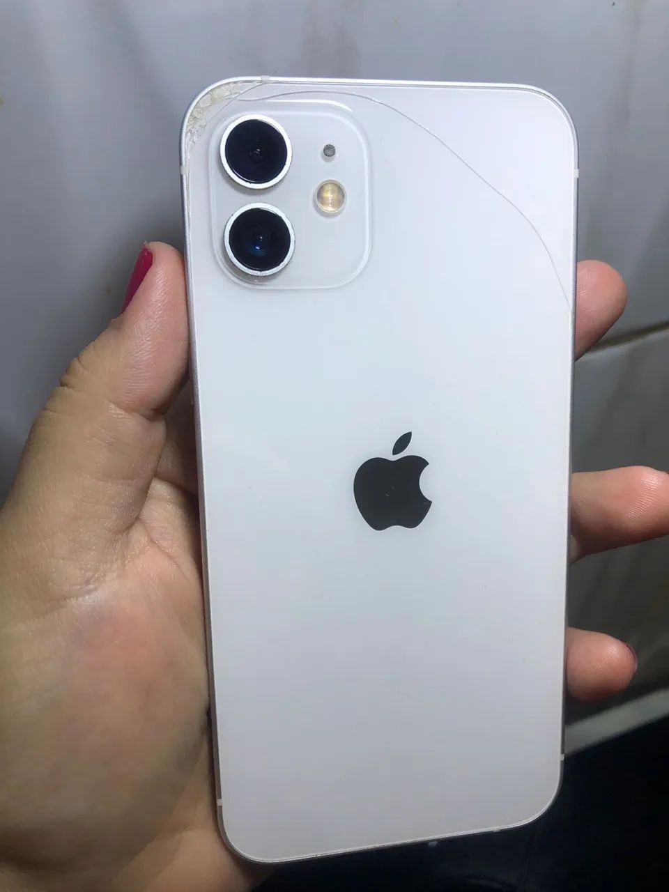 iPhone 12 branco 64GB