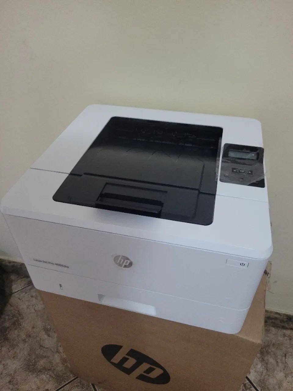 Impressora HP Laser Jet Pro 4003dw  - Foto 4
