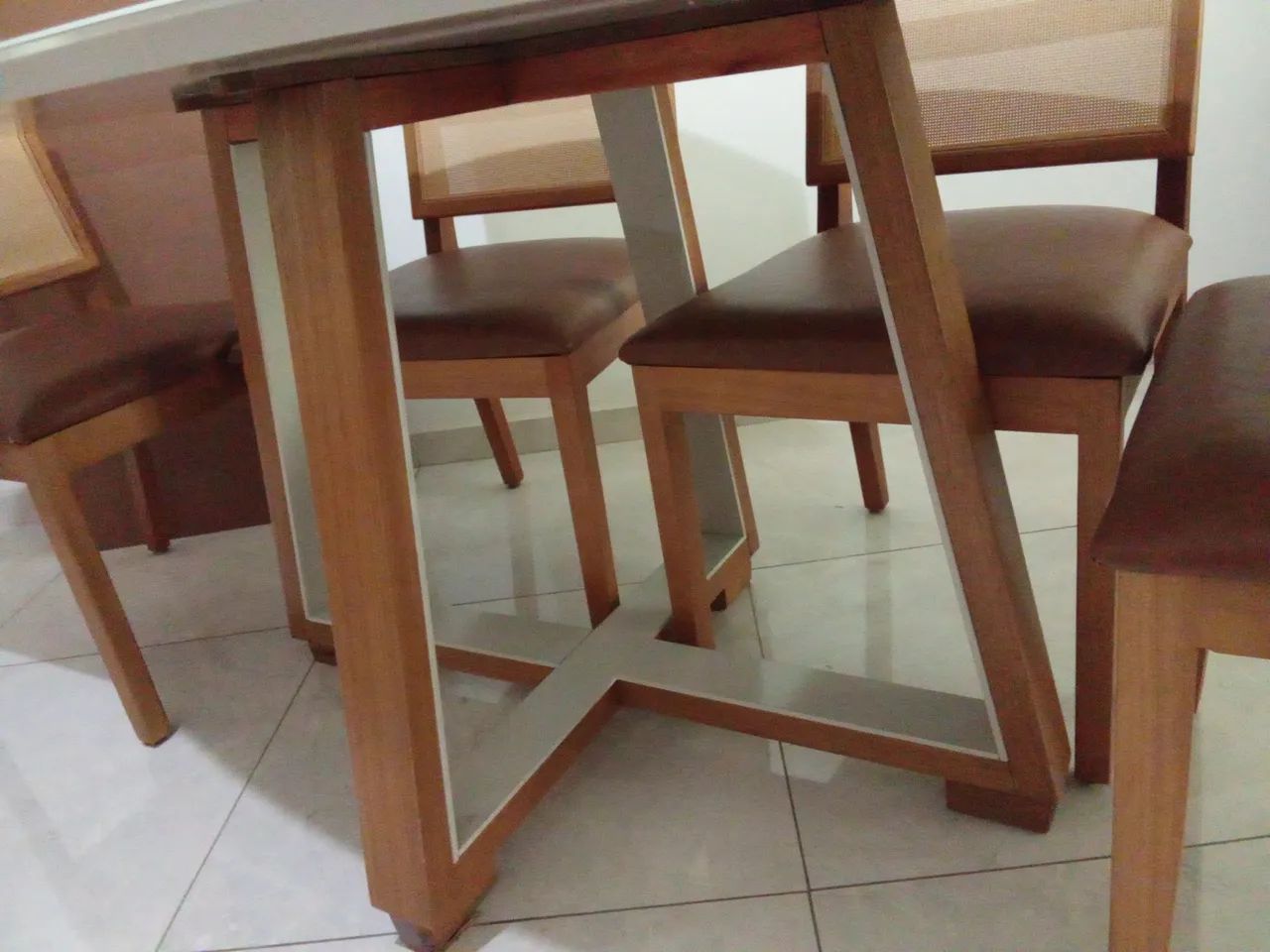 Mesa com 6 cadeiras 65171912812034121