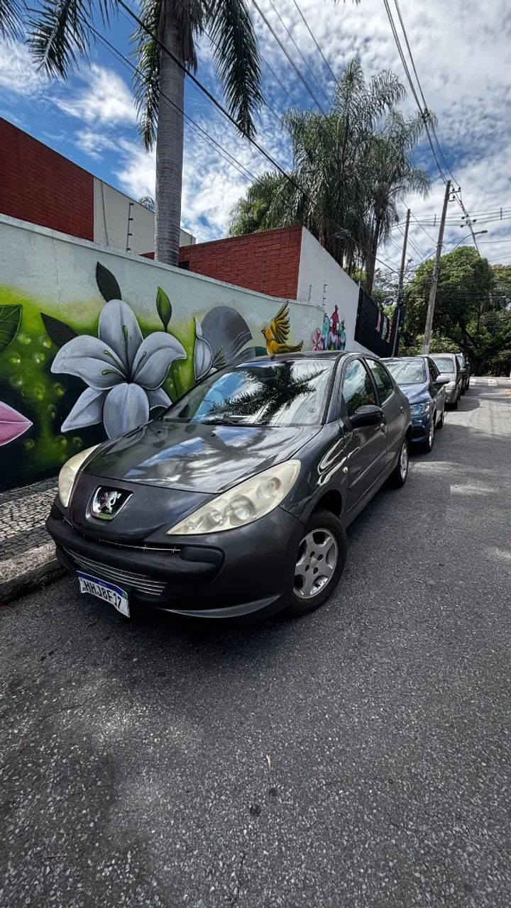 Peugeot 207 207 XR 1.4 FLEX 8V 5P 2011