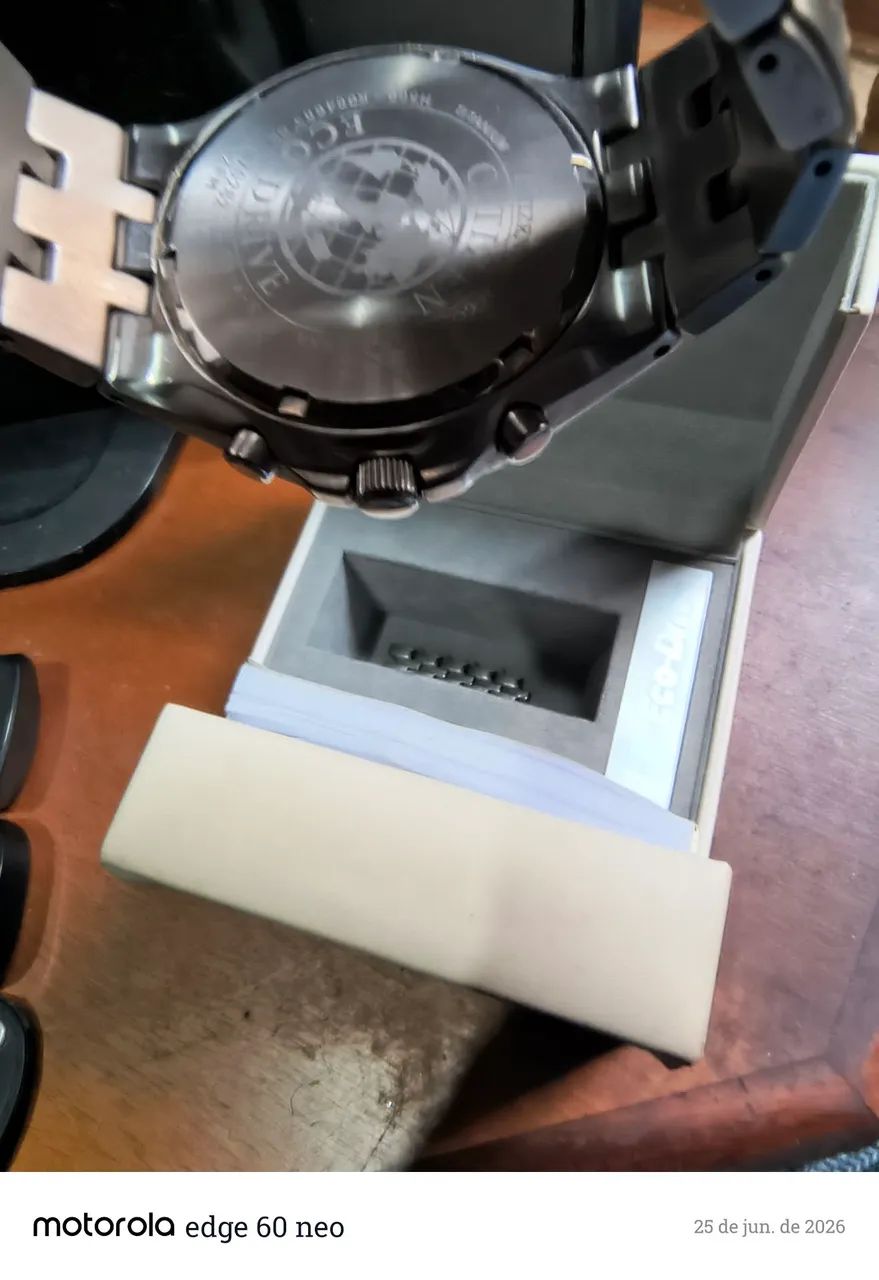 Relógio Citizen Cronógrafo Titânio Eco-Drive  - Foto 3