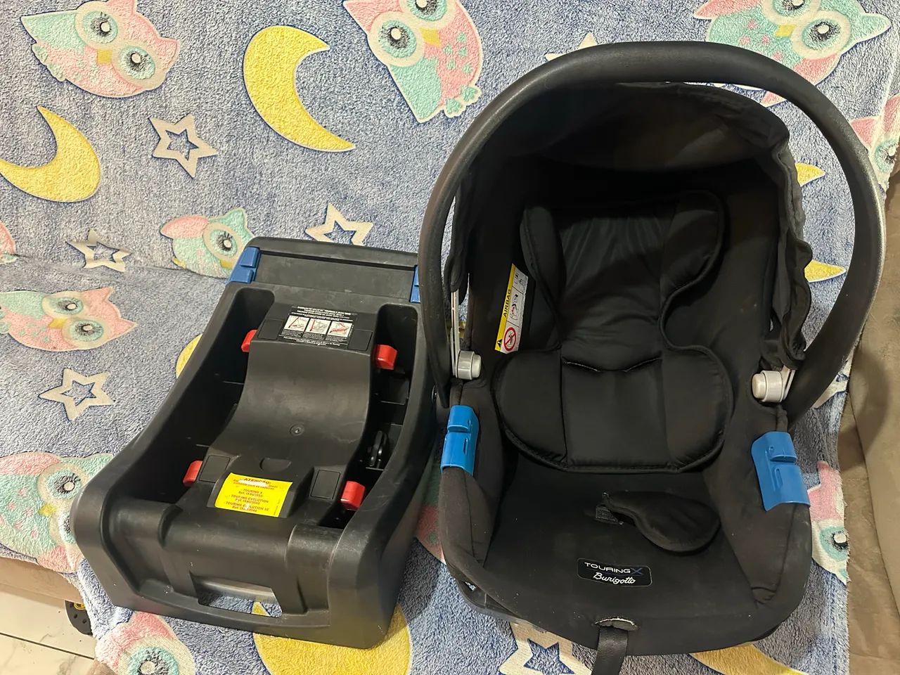 Bebê conforto com base Burigotoo
