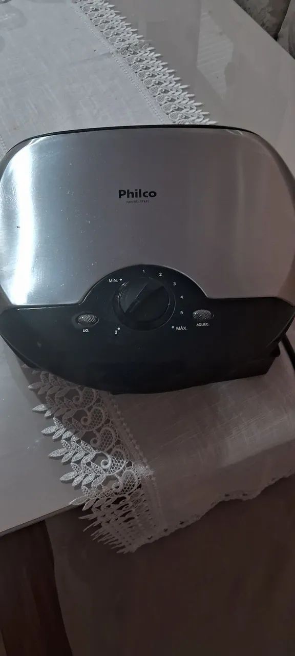 Sanduicheira PHILCO 