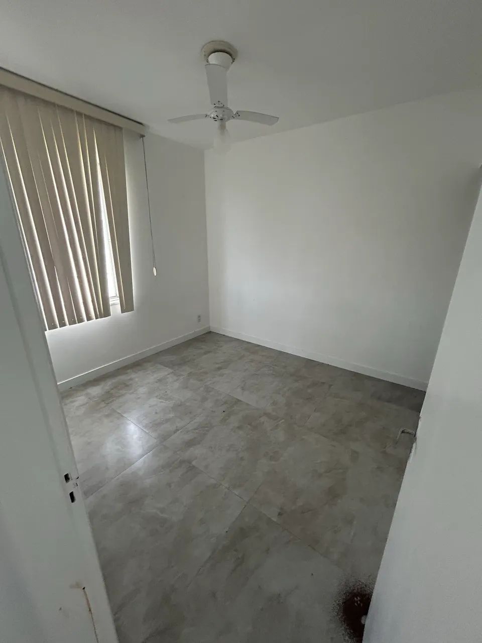 Alugo apto na Rua Silva Jardim - Foto 2