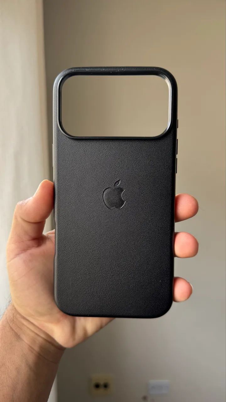 CAPA DE COURO + PEL 3D PARA IPHONE 17 PRO MAX - Foto 5