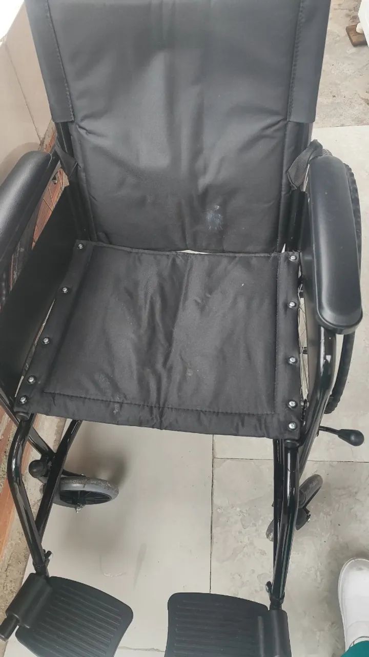 Cadeira de rodas  - Foto 2