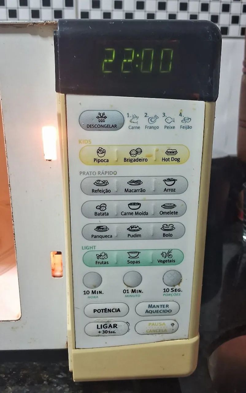 Microondas Electrolux 21L - Funcionando perfeitamente  - Foto 3