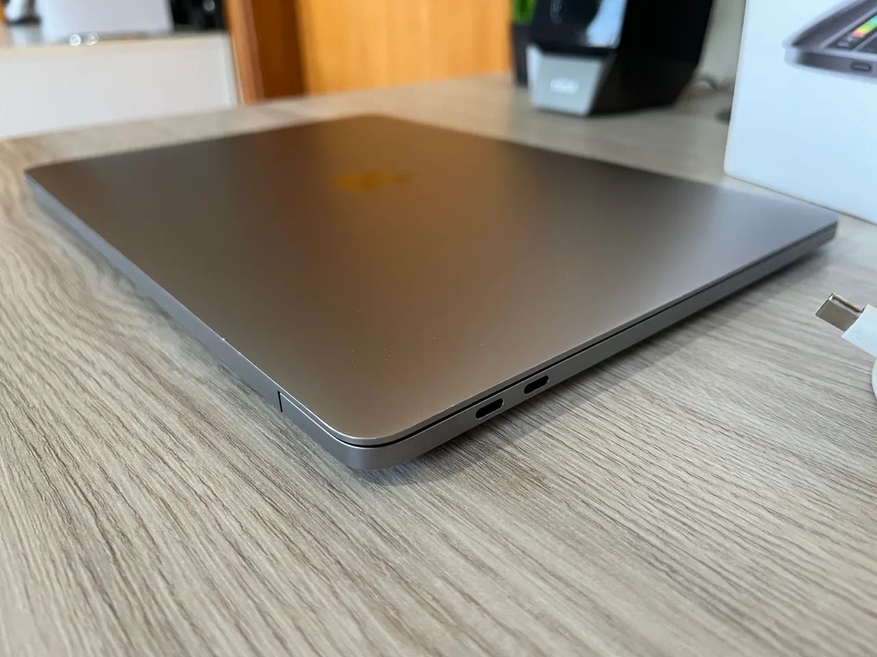 MacBook Pro 2018 i5 8GB 256GB SSD (12x no Cartão) - Notebooks