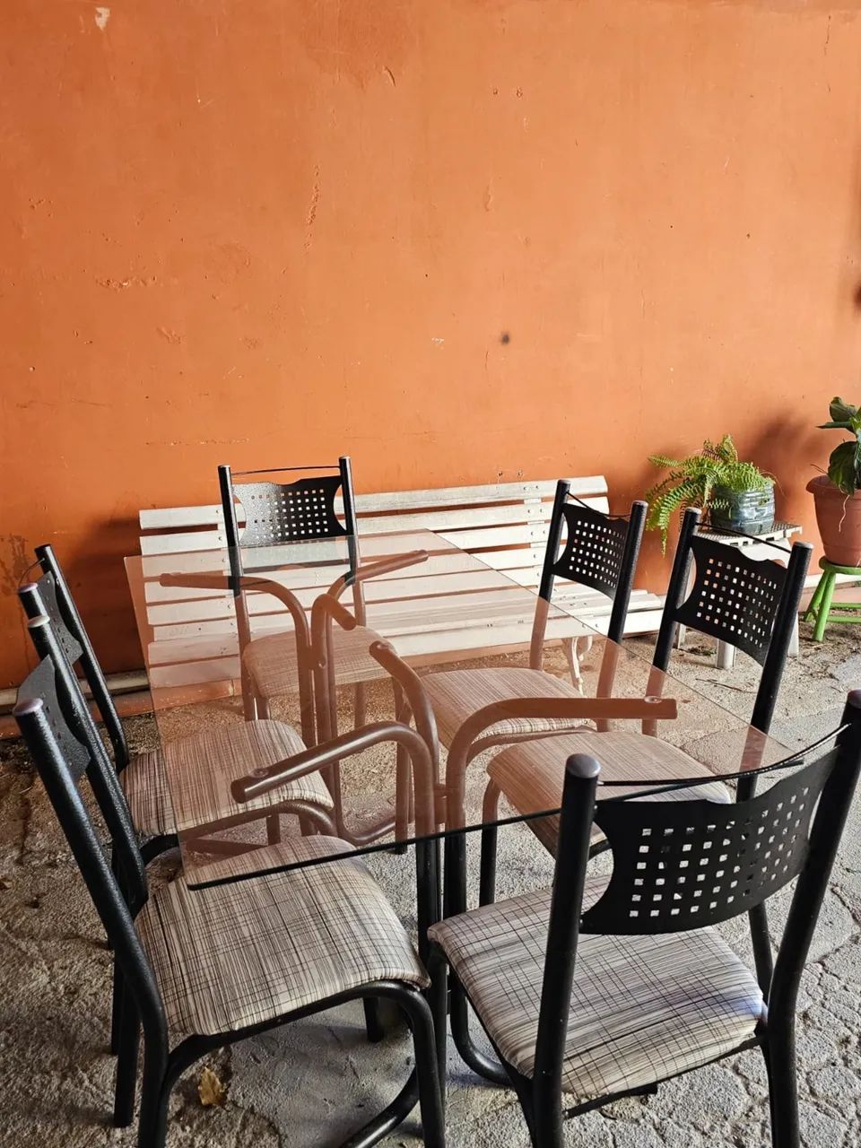 Vendo mesa de vidro - 6 lugares  - Foto 4