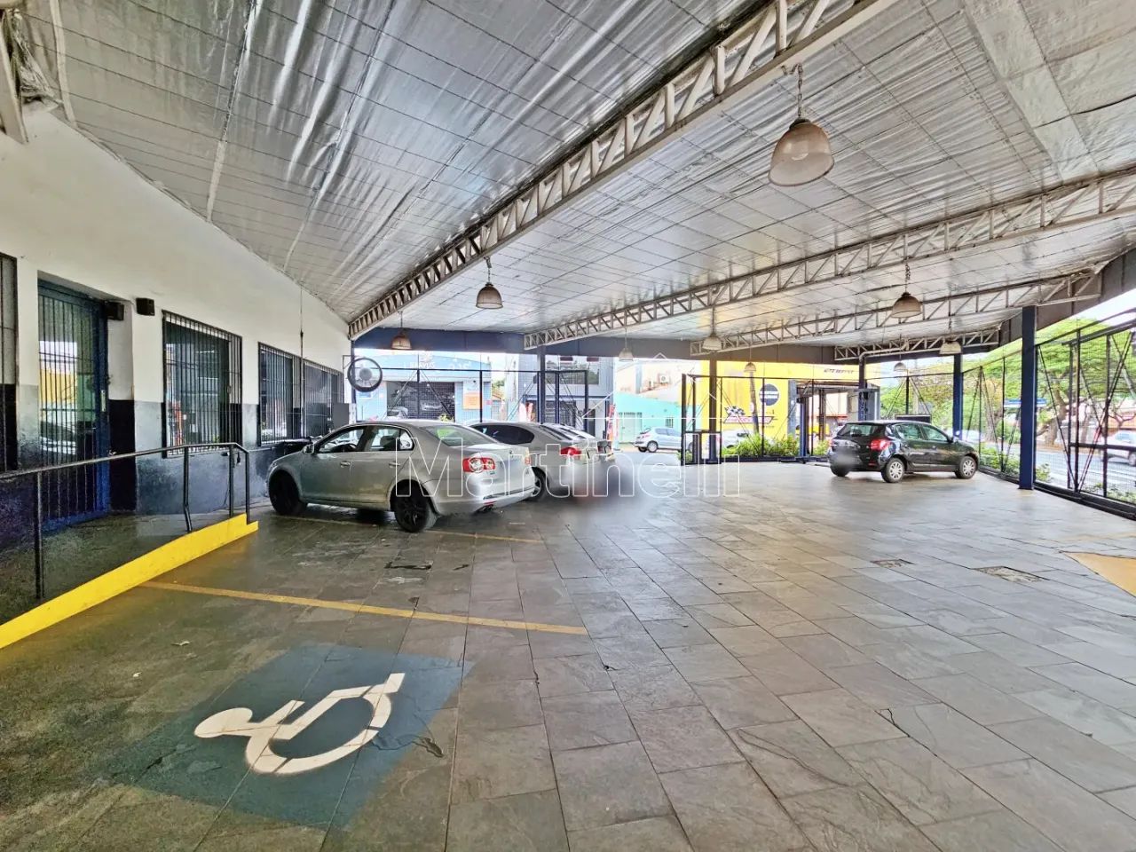 Imóvel comercial de 294m² de área construida à venda. Excelente localização, próximo à Ave - Foto 2
