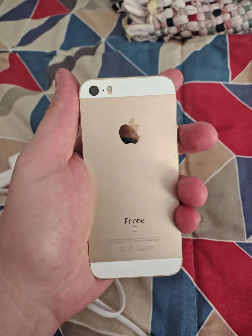 IPHONE SE GOLD  - Foto 4