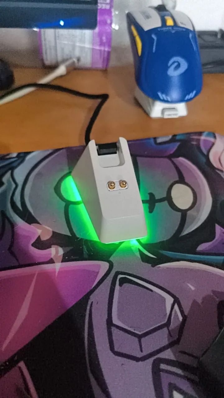 ? Razer Viper Ultimate Wireless + Dock Original - Foto 2