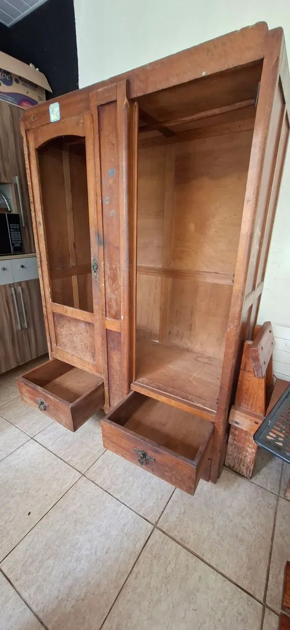 Guarda roupa de madeira  - Foto 2