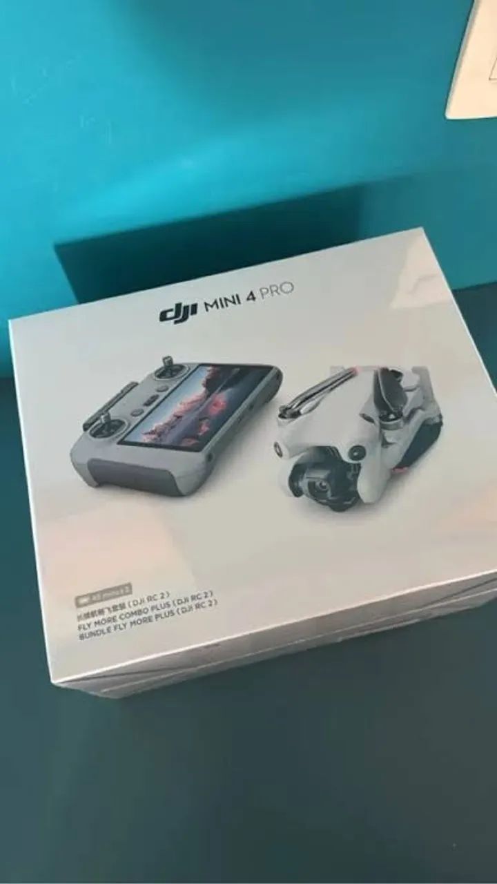 Drone DJI Mini 4 pro Fly More Combo Plus