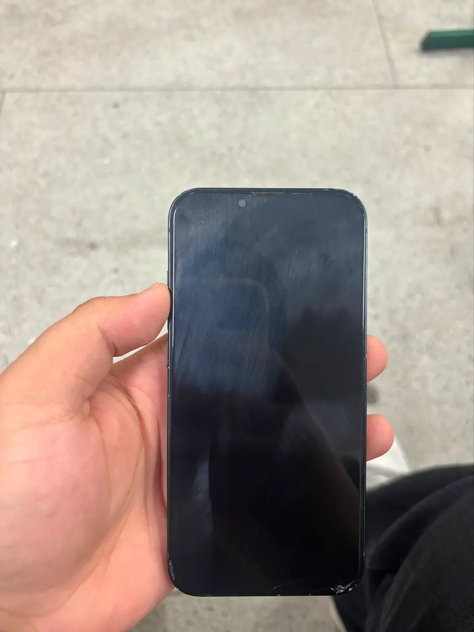 Vendo Iphone 13 128gb - Foto 4