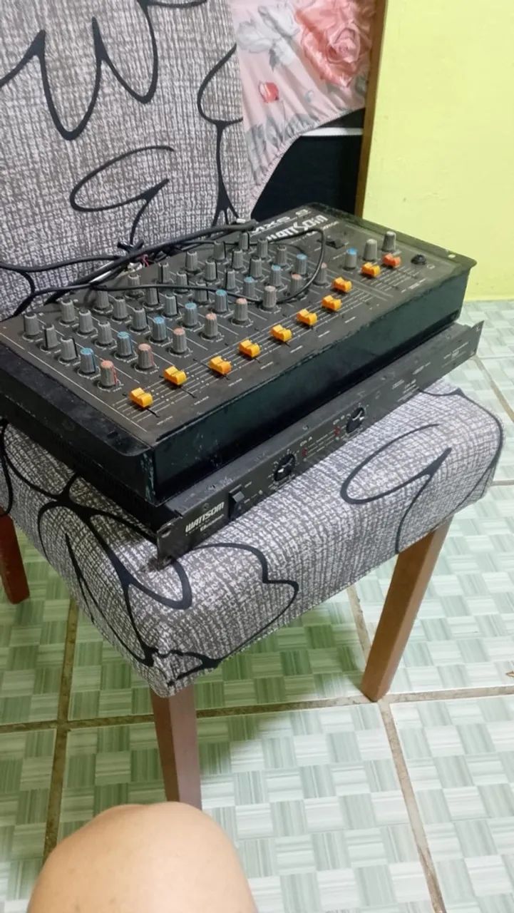 Mesa de som