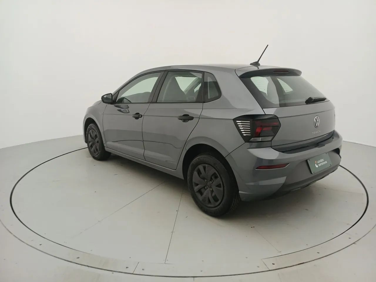 Volkswagen Polo Track 1.0 Flex 12V 5p, foto 3 de 18