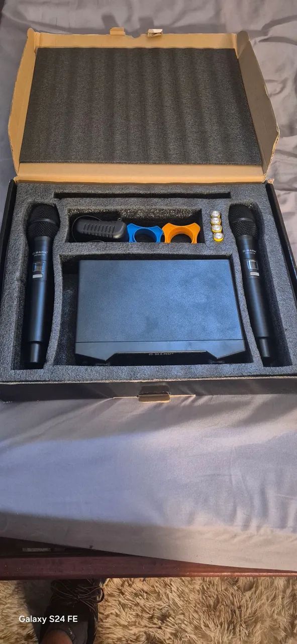 Transmissor e 2 microfones sem fio - Foto 4