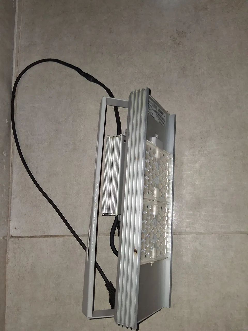 2 refletores LED OSRAM 112W 220V - Foto 3