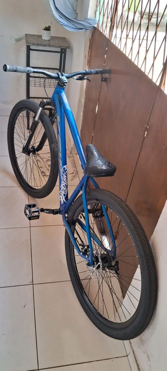 Vendo essa ksw aro 29, muito nova.