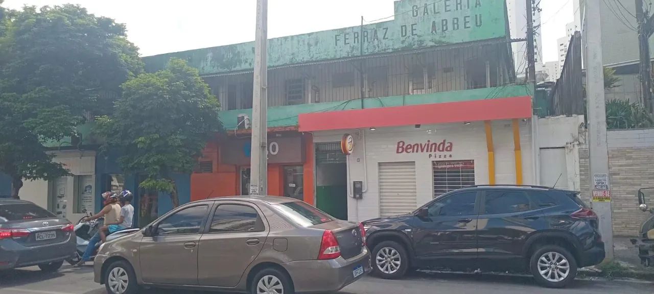 Alugo sala/loja comercial em casa amarela  - Foto 2