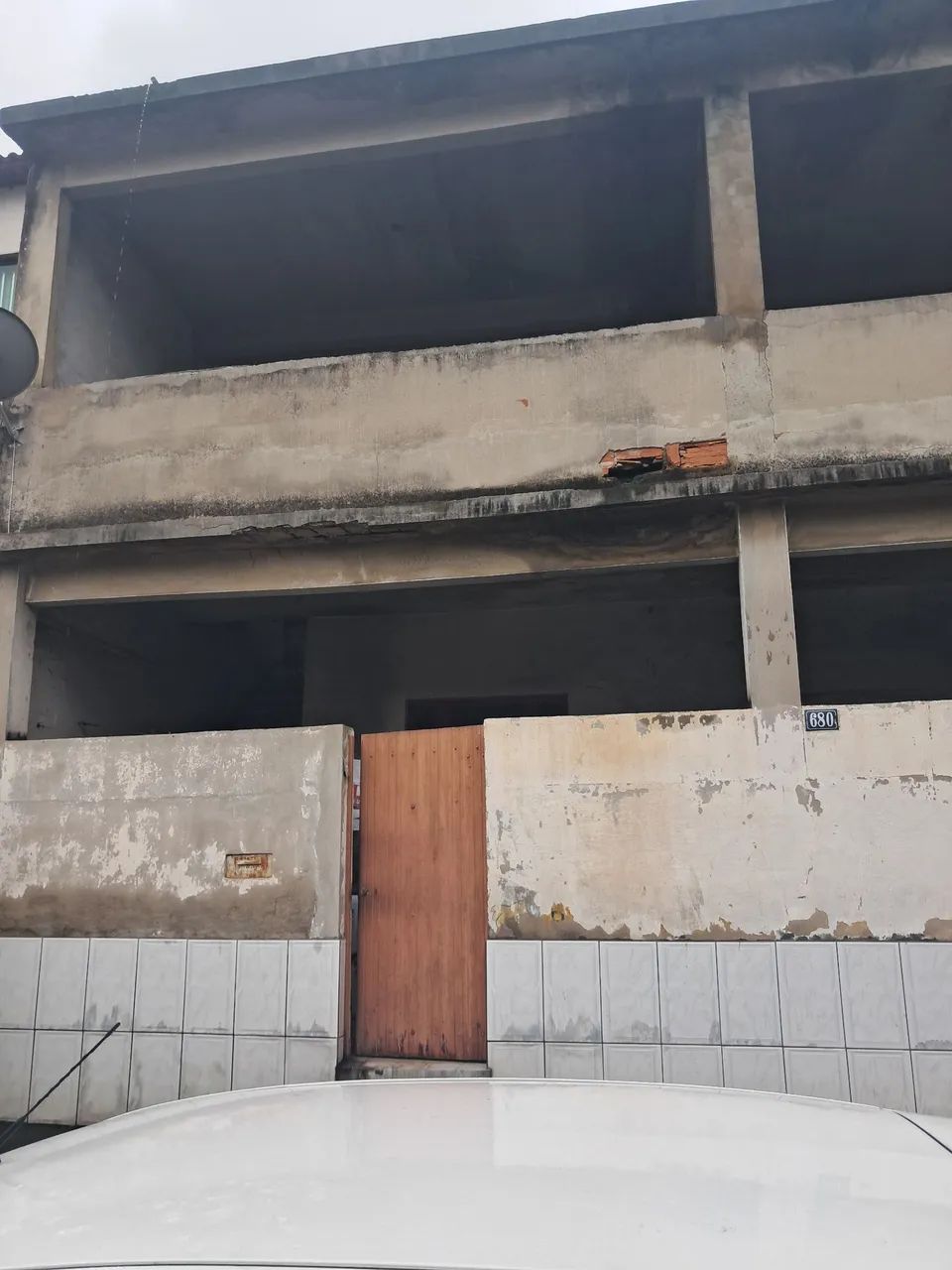 Casa com 1 terraço que pode transformar em casa 