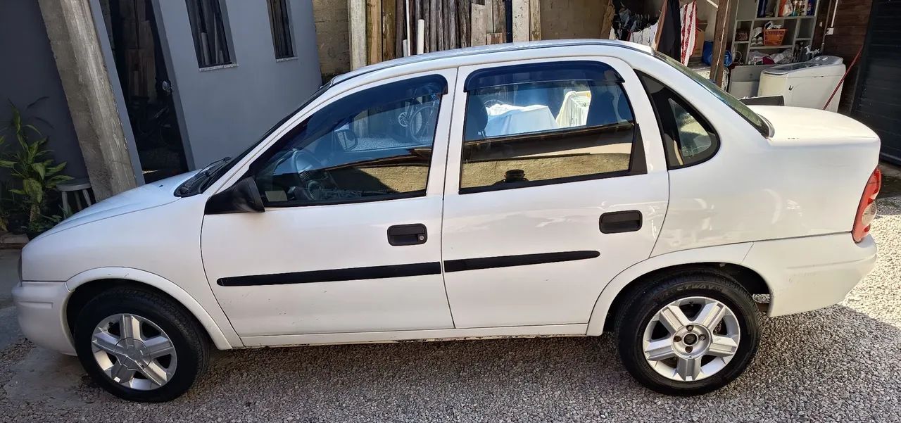 Chevrolet Corsa Corsa Sedan 1.0 MPFI 8V 71cv 4p 2004