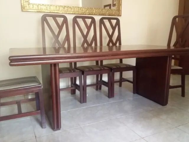 Jogo de Jantar Mogno