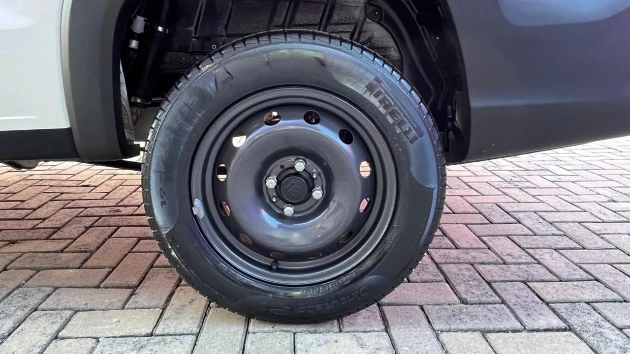 Fiat Strada Endurance 1.4 Flex 8V CS Plus 2023 - Foto 5