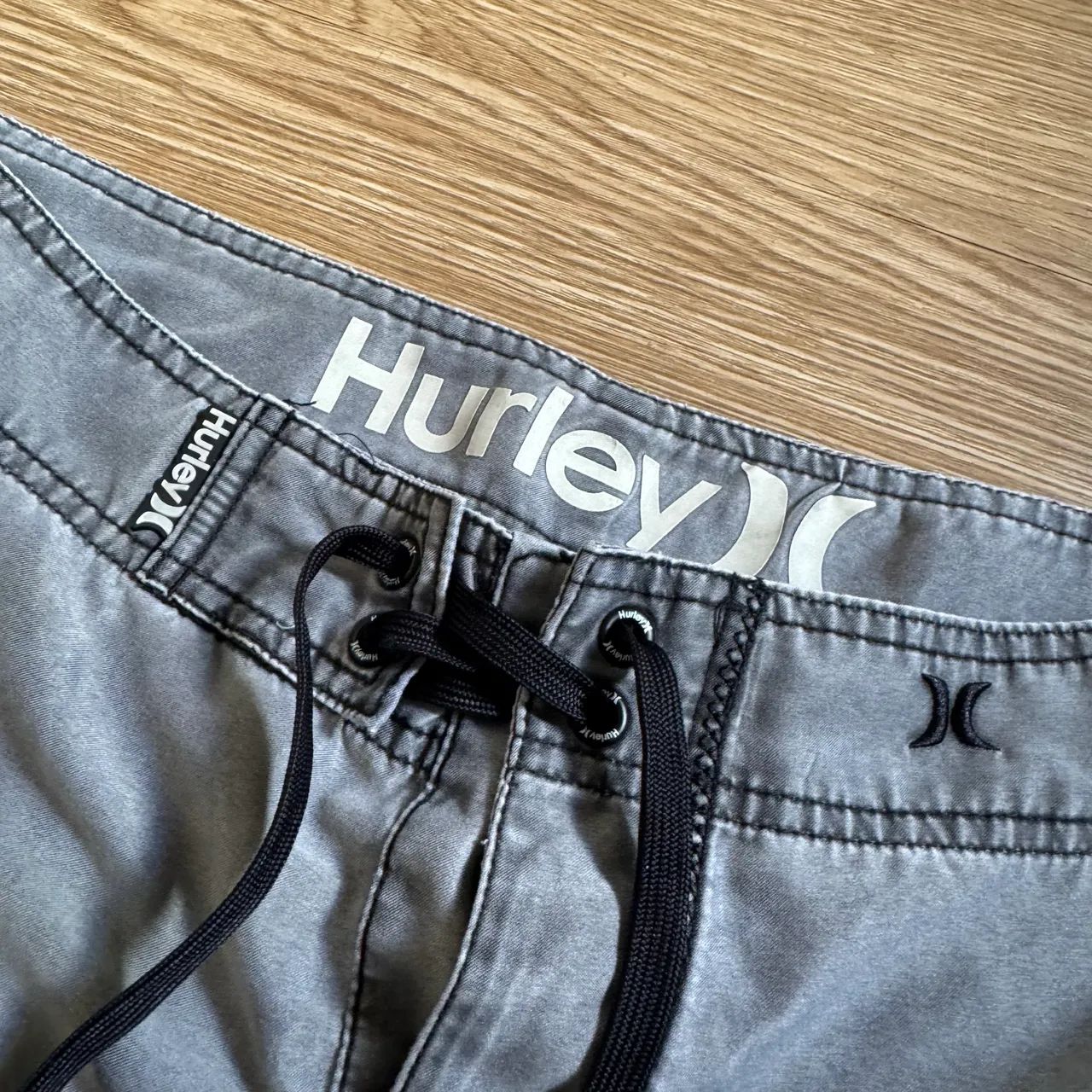 bermuda hurley surf board shorts original - Foto 2
