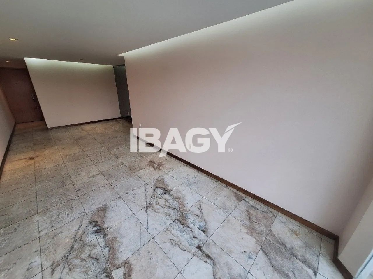 Excelente Apartamento 3 dormitório(s) em Coqueiros - Florianópolis - Foto 3