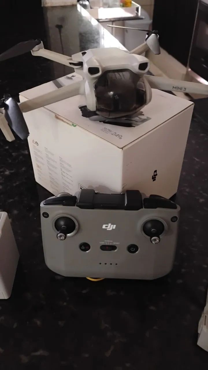 Drone DJI mini 3 stand com 2 baterias e hub carregador 2 baterias - Foto 4
