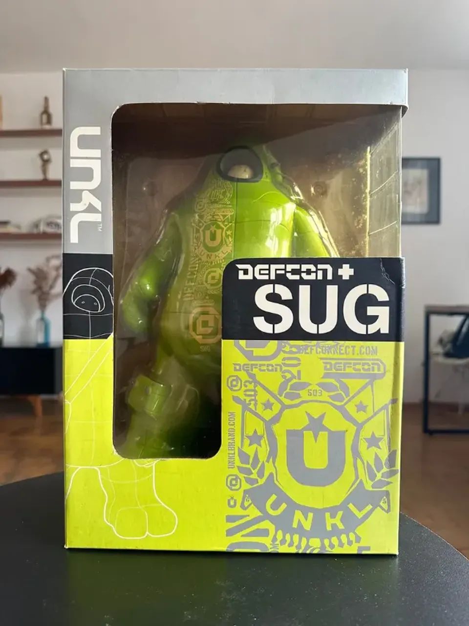 Toy Art Unkl Defcon Sug (edição Verde) (Usado) - Foto 2