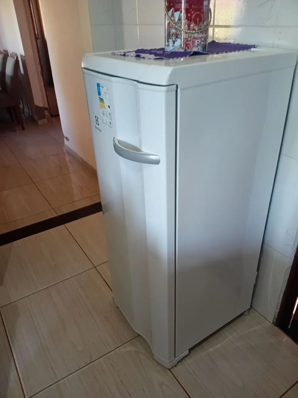 Vendo freezer electrolux vertical  - Foto 2