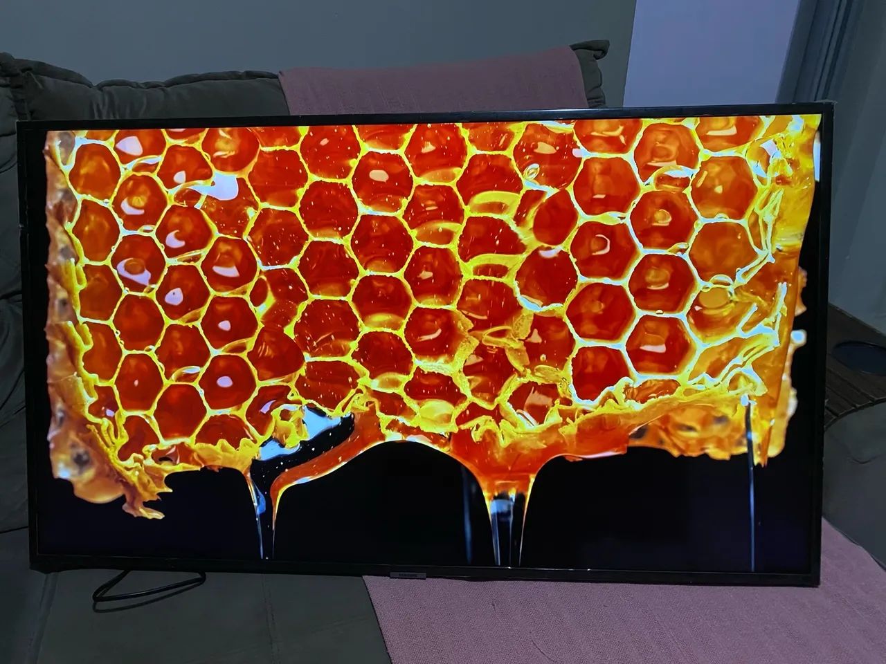Tv Samsung smart 4k 50 polegadas sem detalhes  - Foto 5