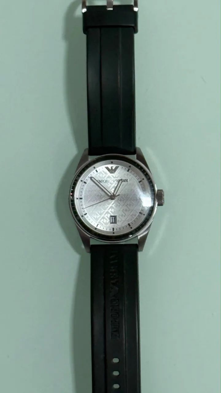 Relógio Armani original Usado.