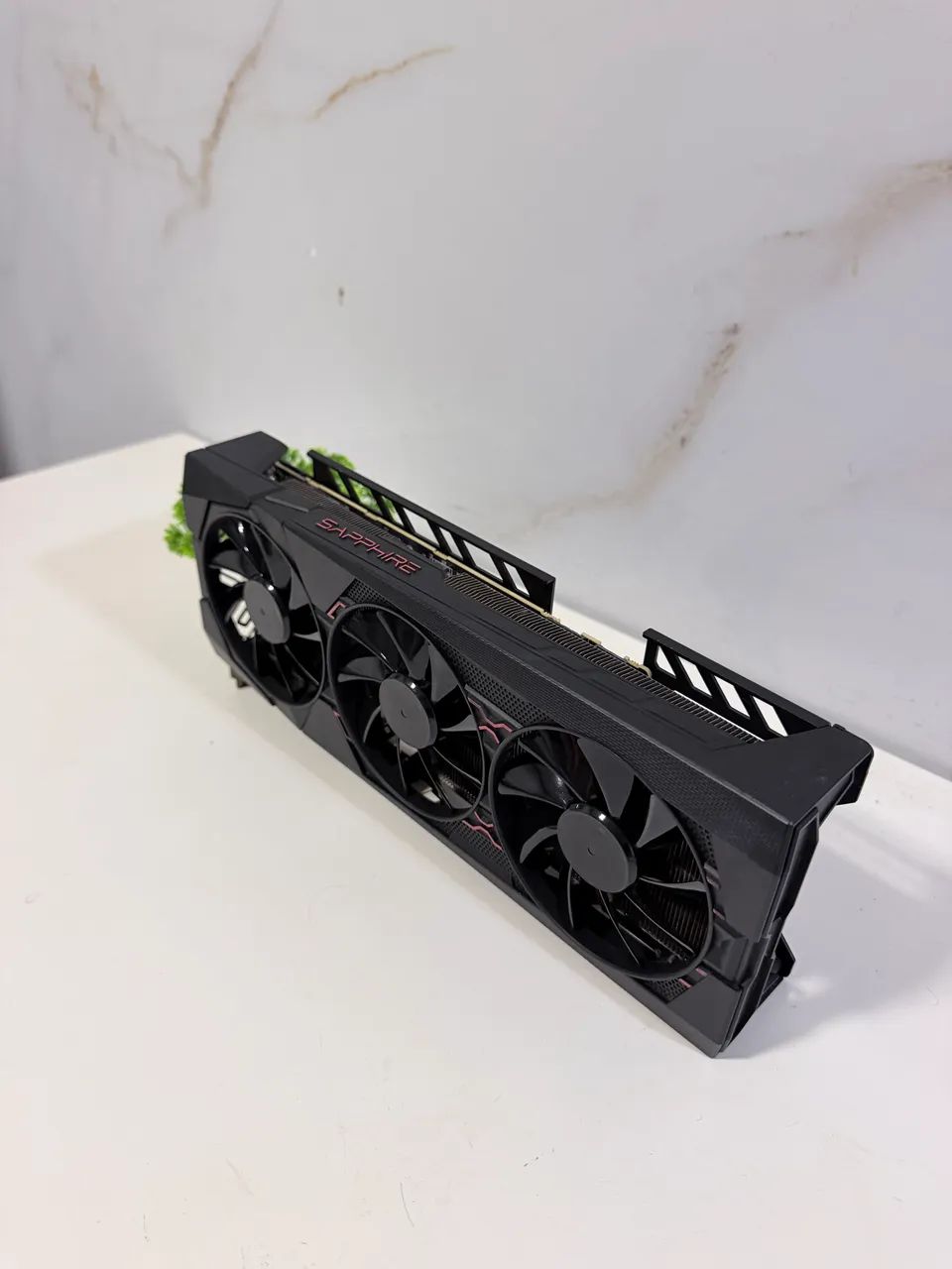 RX 5700 Saphhire Pulsa  - Foto 3