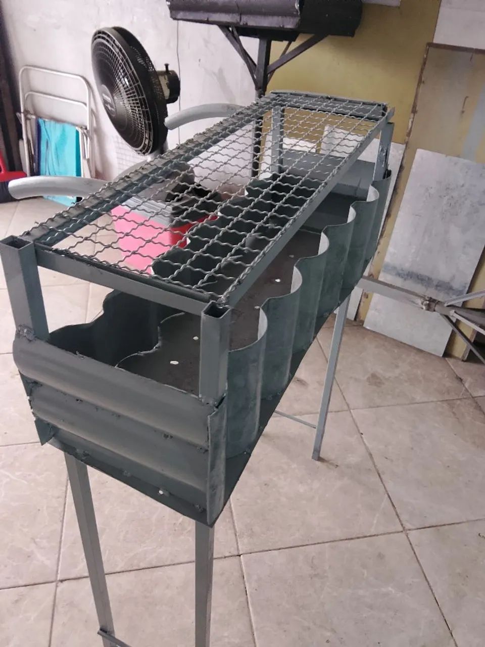VENDO PRONTA ENTREGA CHURRASQUEIRA  - Foto 2