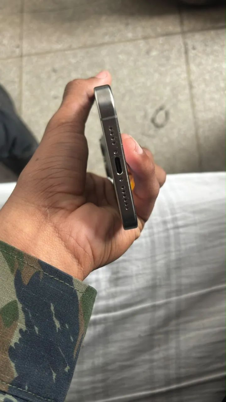 iPhone 15pro max  - Foto 2