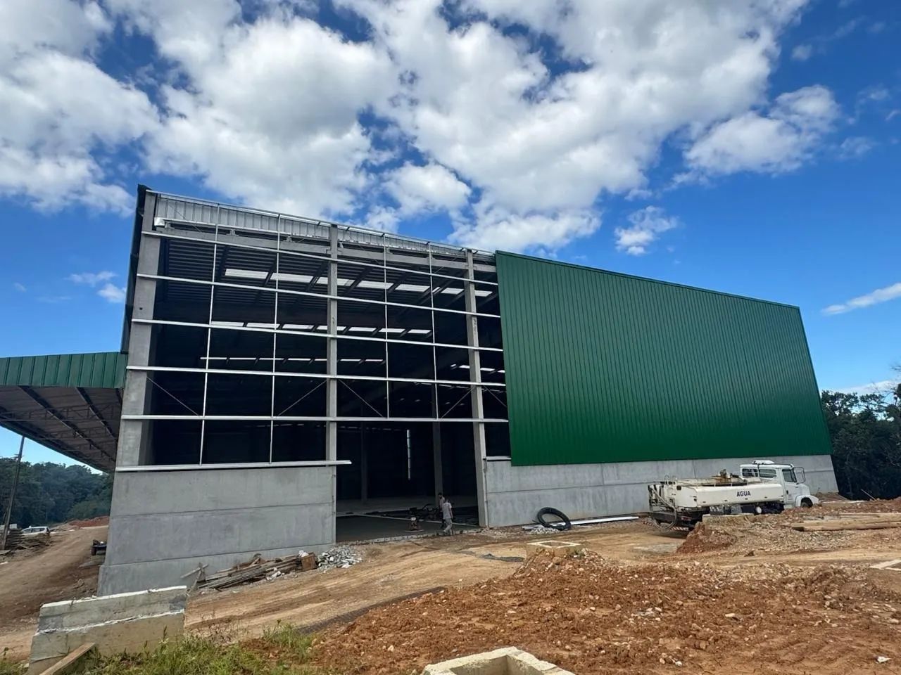 GALPÃO LOGISTICO EM JOINVILLE | DISTRITO INDUSTRIAL | 6.600 M² | 14 DOCAS - Foto 3