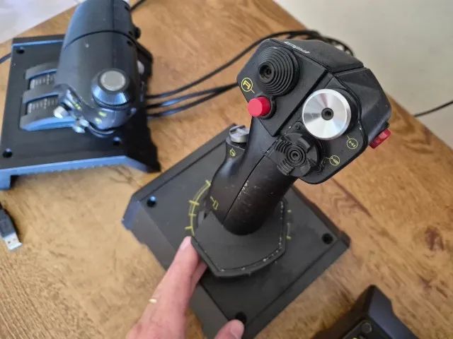Manche/Joystick/Throttle Saitek X65-F Combat Control System - Foto 4