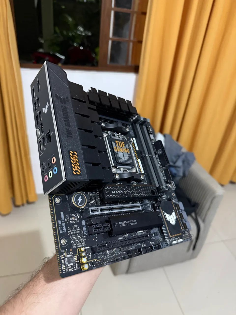 Placa Mãe Asus B650m-Plus Tuf gaming - Foto 3