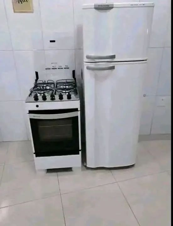 Fogão e geladeira
